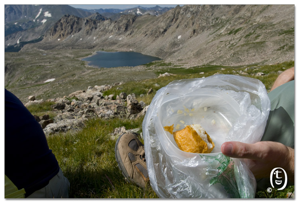 这次是真的吃撑了 ， 一天爬两座14ers_图1