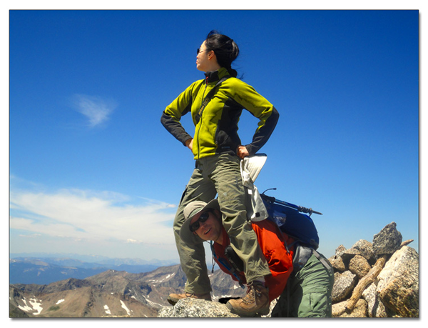 这次是真的吃撑了 ， 一天爬两座14ers_图2