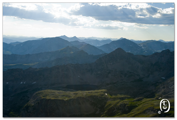 这次是真的吃撑了 ， 一天爬两座14ers_图3