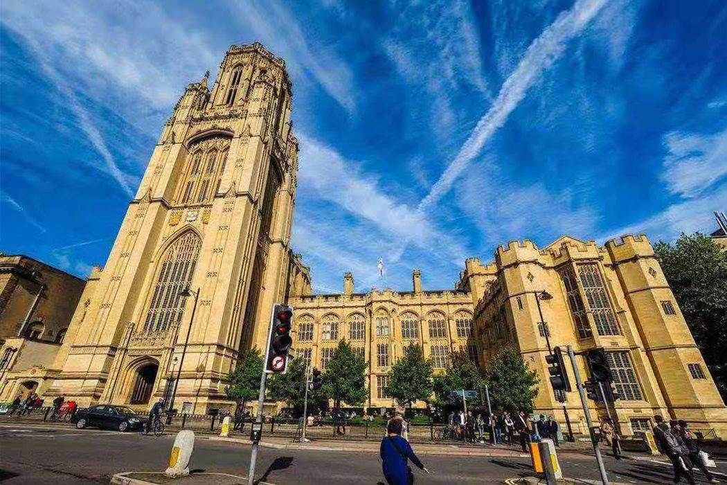 英国布里斯托大学微电子系统工程专业准硕士生